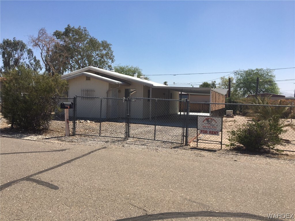 2040 Swan Cove N, Bullhead City, AZ 86442 House Rental in Bullhead