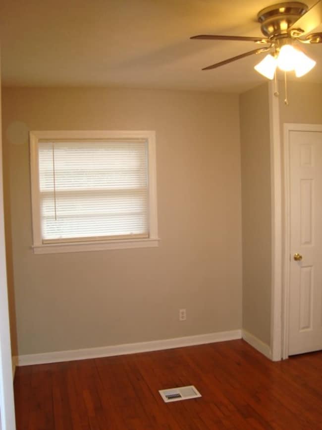 Building Photo - 3bedroom/2bathroom Available to rent