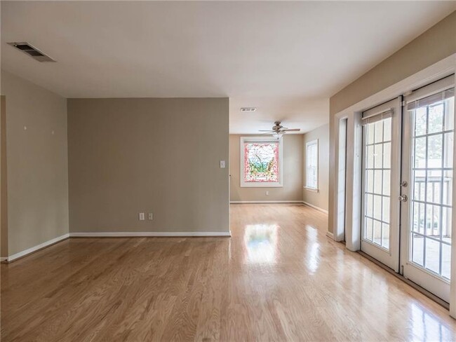 Building Photo - 1445 Monroe Dr NE