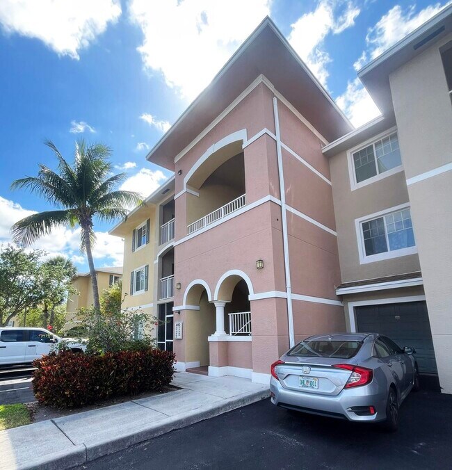 Building Photo - 6482 Emerald Dunes Dr