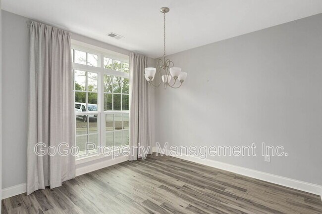 Foto del edificio - 188 Silver Hill St