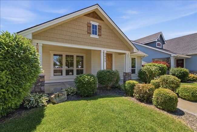Building Photo - Single Story-3 Bedroom 2 Bathroom Home in a 55+ Community