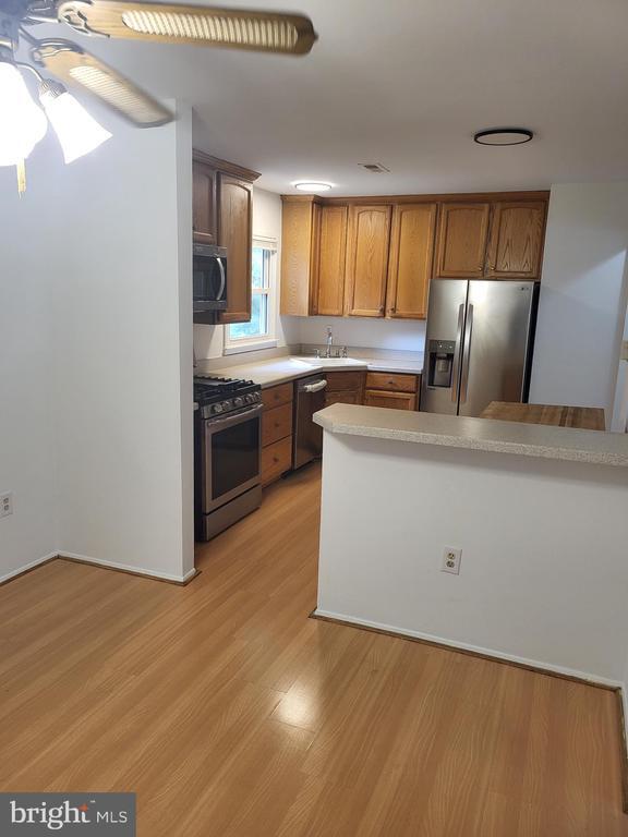 Foto del edificio - 13416 Hillendale Dr