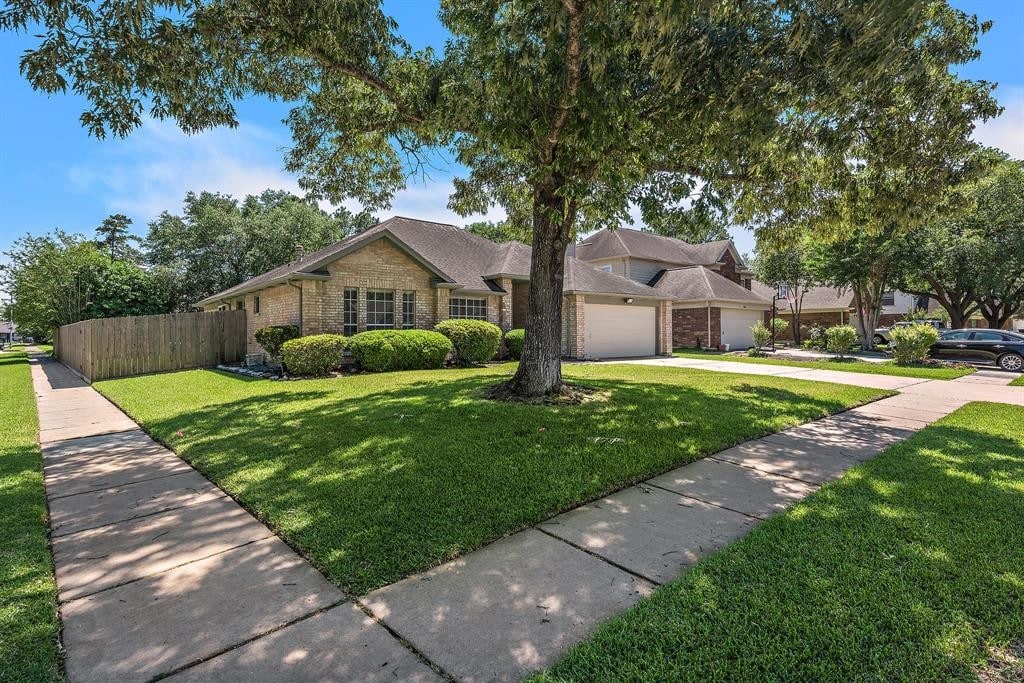 7418 Echo Pines Dr, Humble, TX 77346 House Rental in Humble, TX