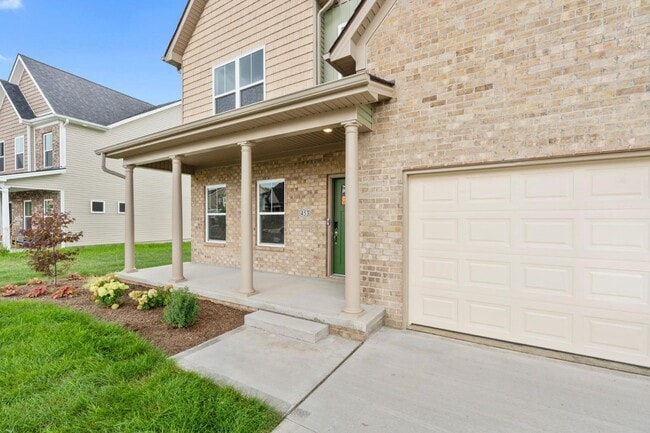 Building Photo - 453 Friendly Ave