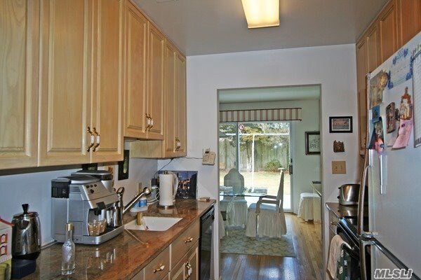 Building Photo - 13 Brittany Ln