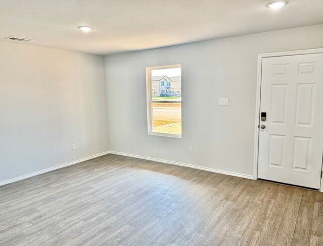 Building Photo - 2865 Autumnwood Wy