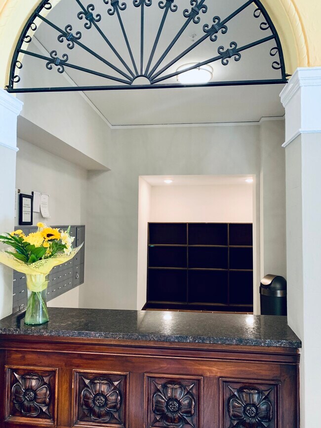 20 W 36th St, Kansas City, MO 64111 Apartments in Kansas City, MO