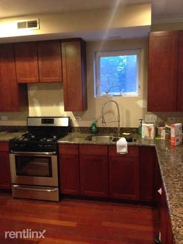 Primary Photo - 214 S Wood St