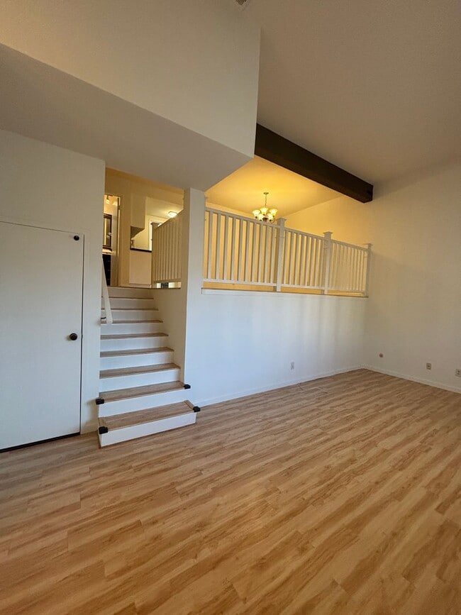 Foto del edificio - Amazing Spacious 2 Bedroom Condo in the He...