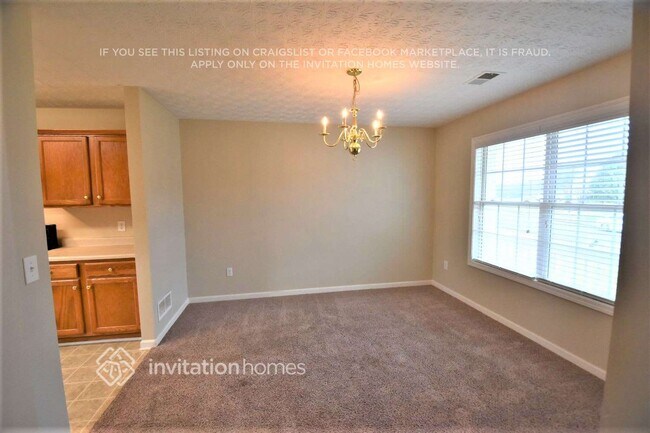 Building Photo - 850 Fawnfield Dr
