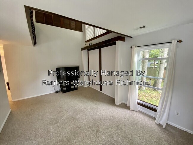 Foto del edificio - 3727 Passage Way Dr