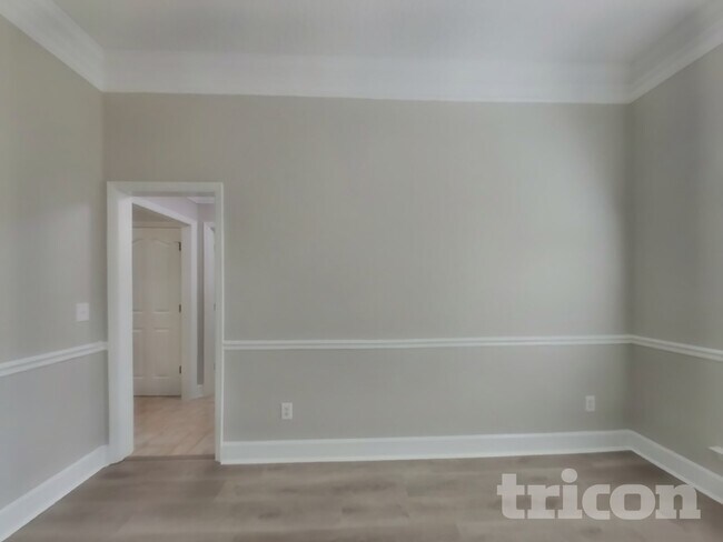 Foto del edificio - 1137 Hideaway Dr N