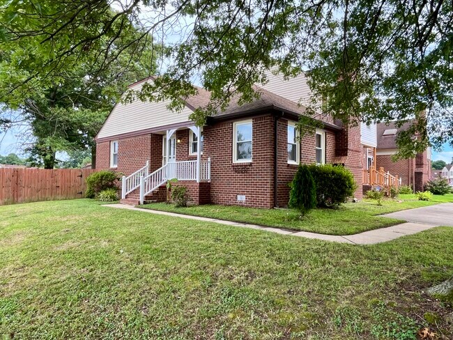 Foto del edificio - 2451 Meadows Lndg