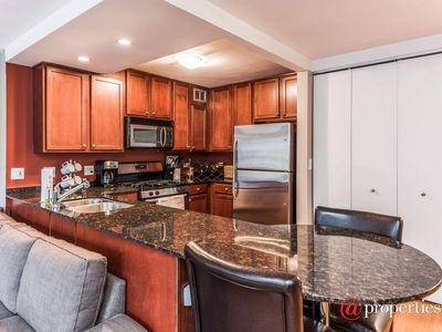 Foto del edificio - 2300 N Commonwealth Ave