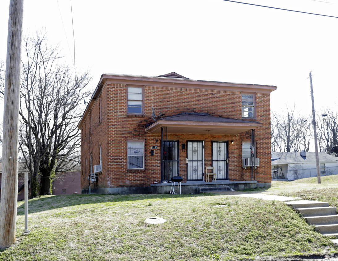 Building Photo - 1180 Main St