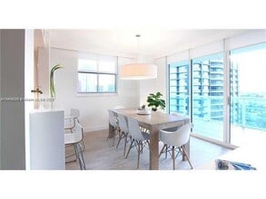 Building Photo - 1250 S Miami Ave