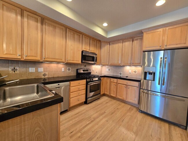 Foto del edificio - Fantastic 'Built Green' townhome in Dakota...