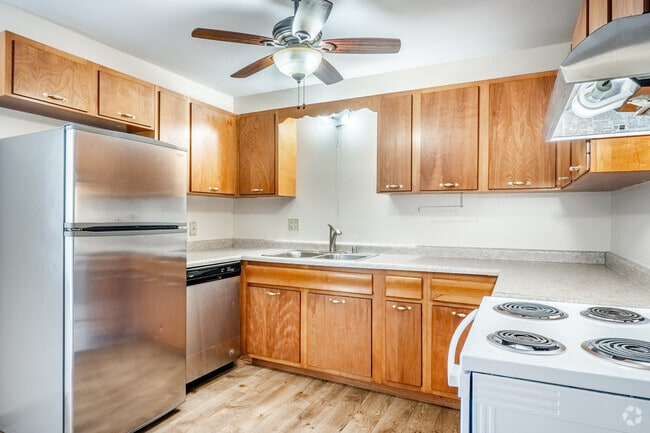 1BR, 1BA - 650SF - Kitchen - Flats at Middleton Shores