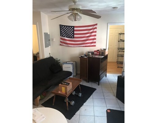 Building Photo - 24 Charter St