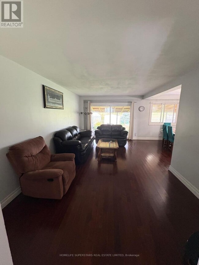 Photo du bâtiment - 3787 Teeswater Rd