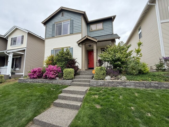 Building Photo - 3 Bedroom DuPont Home for Rent
