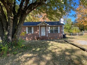 Building Photo - 203 Golden Pond Ave