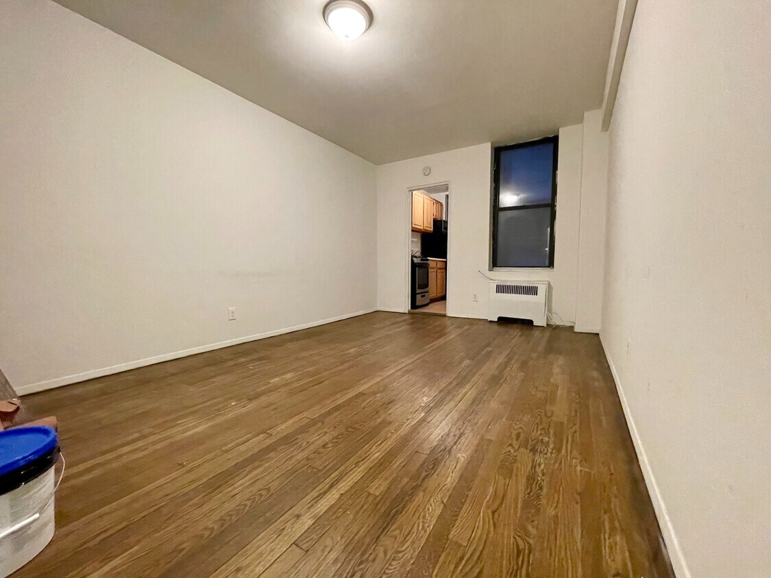 Foto del edificio - 156 E 85th St