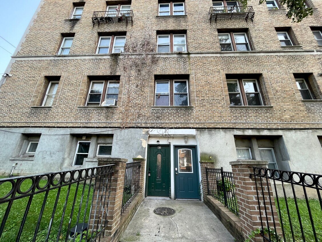 Lovely 2 BR/1 BA Condo in Columbia Heights! - Lovely 2 BR/1 BA Condo in Columbia Heights!
