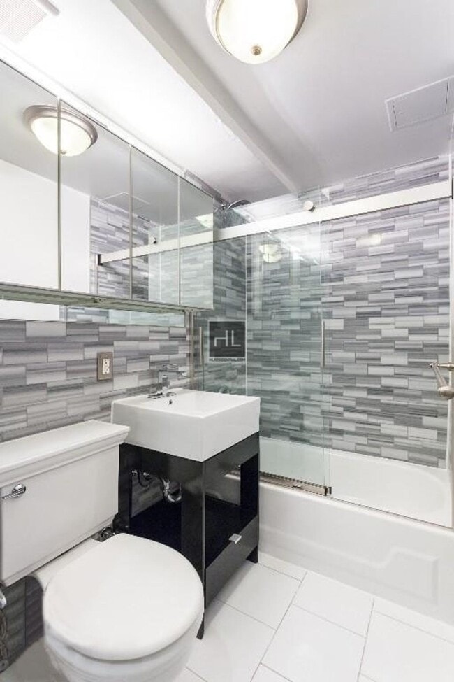 Foto del edificio - E 5TH ST.