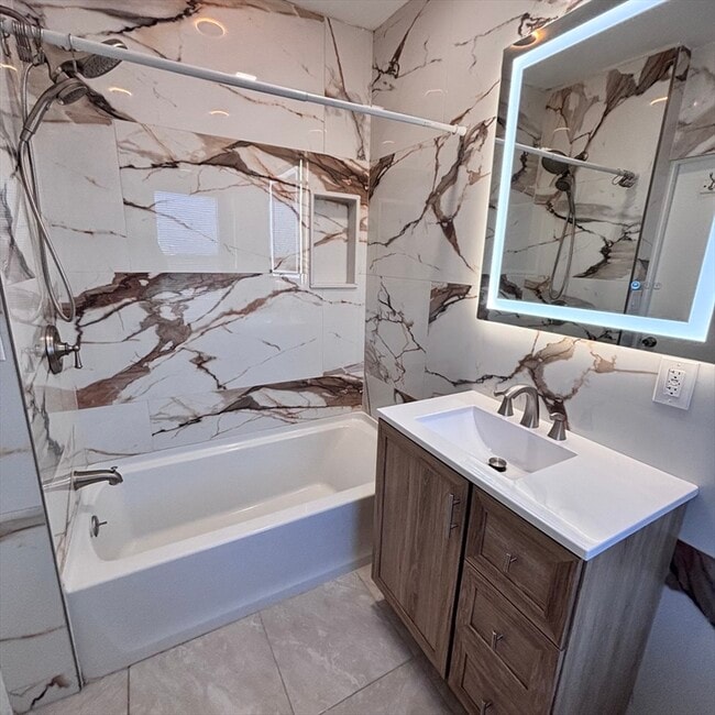 Foto del edificio - 12 Pine St