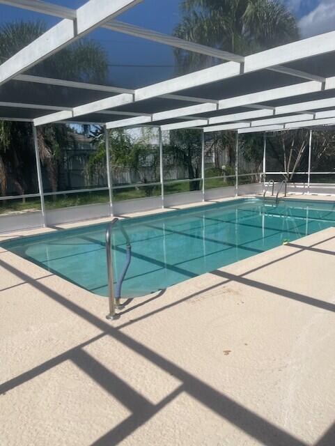 Foto del edificio - 371 SW Lakehurst Dr