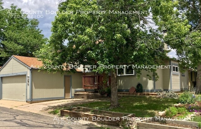 Building Photo - 1039 Tantra Park Cir