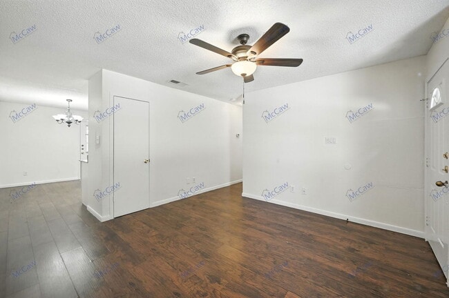 Building Photo - 2441 Sweetwood Dr