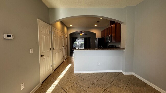 Foto del edificio - Townhouse for rent 2B/2.5B with a loft for...