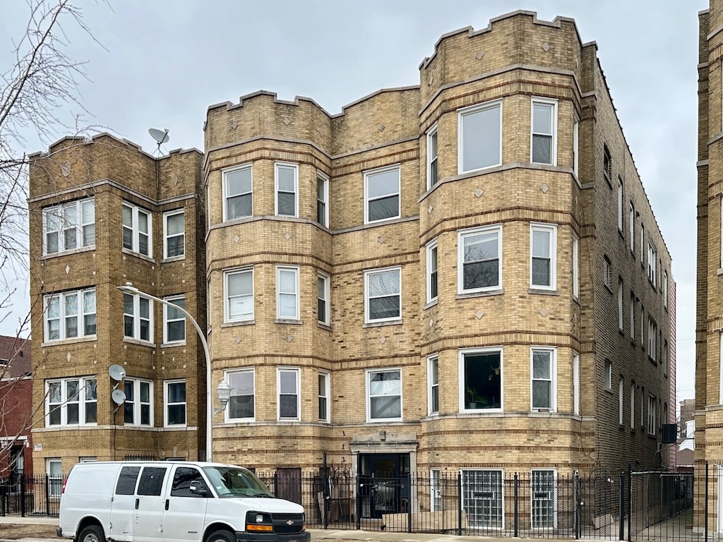 Foto principal - 1125-1125 N Christiana Ave