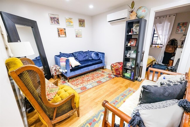 Foto del edificio - 2 Bedroom Duplex