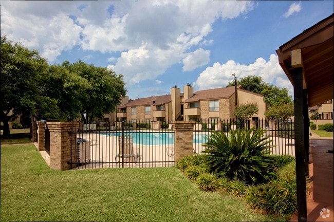 Apartments For Rent Near Pine Tree High School Longview Tx Apartments Com