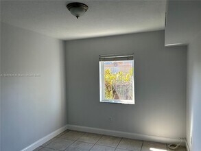 Building Photo - 3245 SW 89th Ave