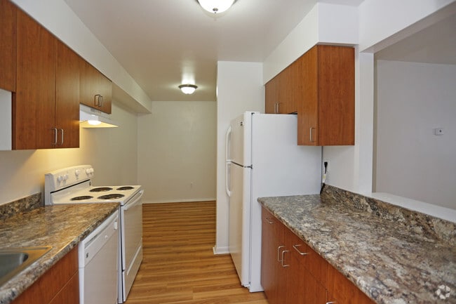 Tiberon Trails Apartments Merrillville In