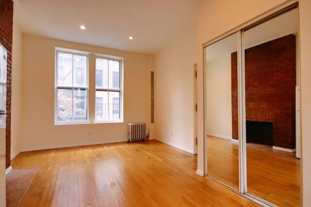 Foto principal - 187 Waverly Pl