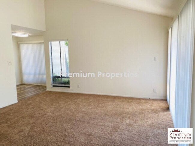 Building Photo - 1335 Kenwal Rd