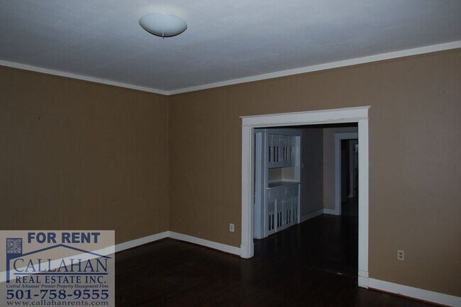 Building Photo - Park Hill 2 Bedroom