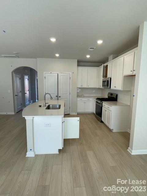 Foto del edificio - Newer town home available end of December!