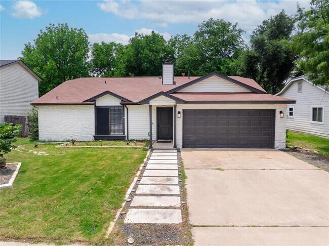 Building Photo - 1902 Andover Dr