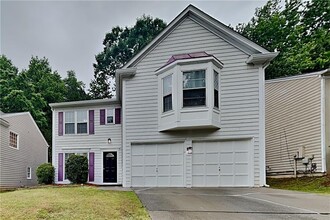 Building Photo - 2960 Binghampton Ln