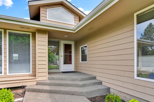 Building Photo - 4605 E Birkdale Ln