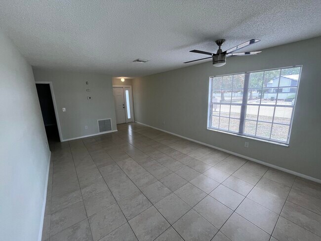 Foto del edificio - 210 SW Sterret Cir