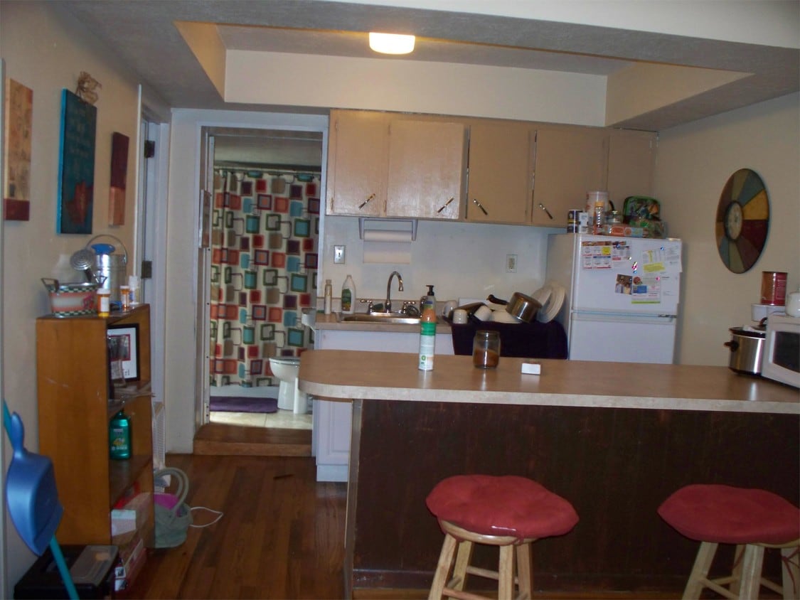 Primary Photo - 646 E 2nd St