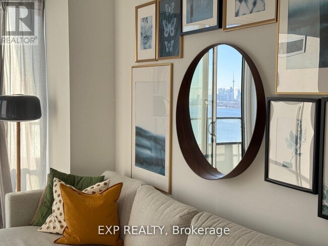 Building Photo - 20-2820 Shore Breeze Dr